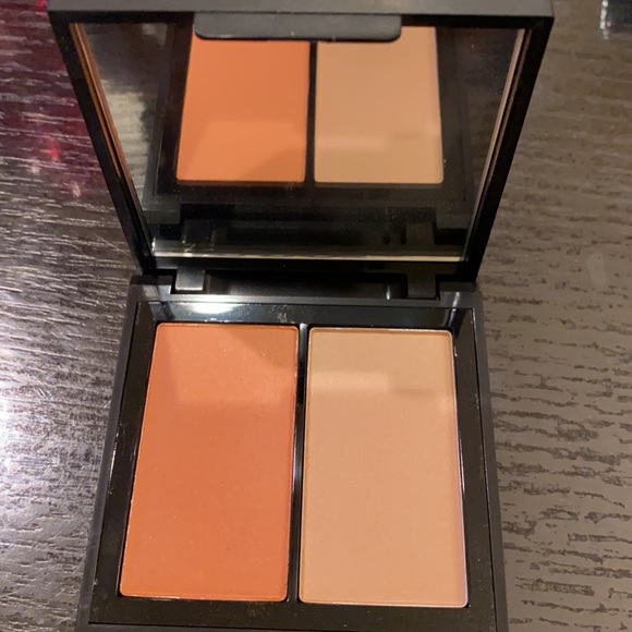 Pressed powder or blush NWOT.  Price just reduced!  Get it now! - Picture 2 of 2